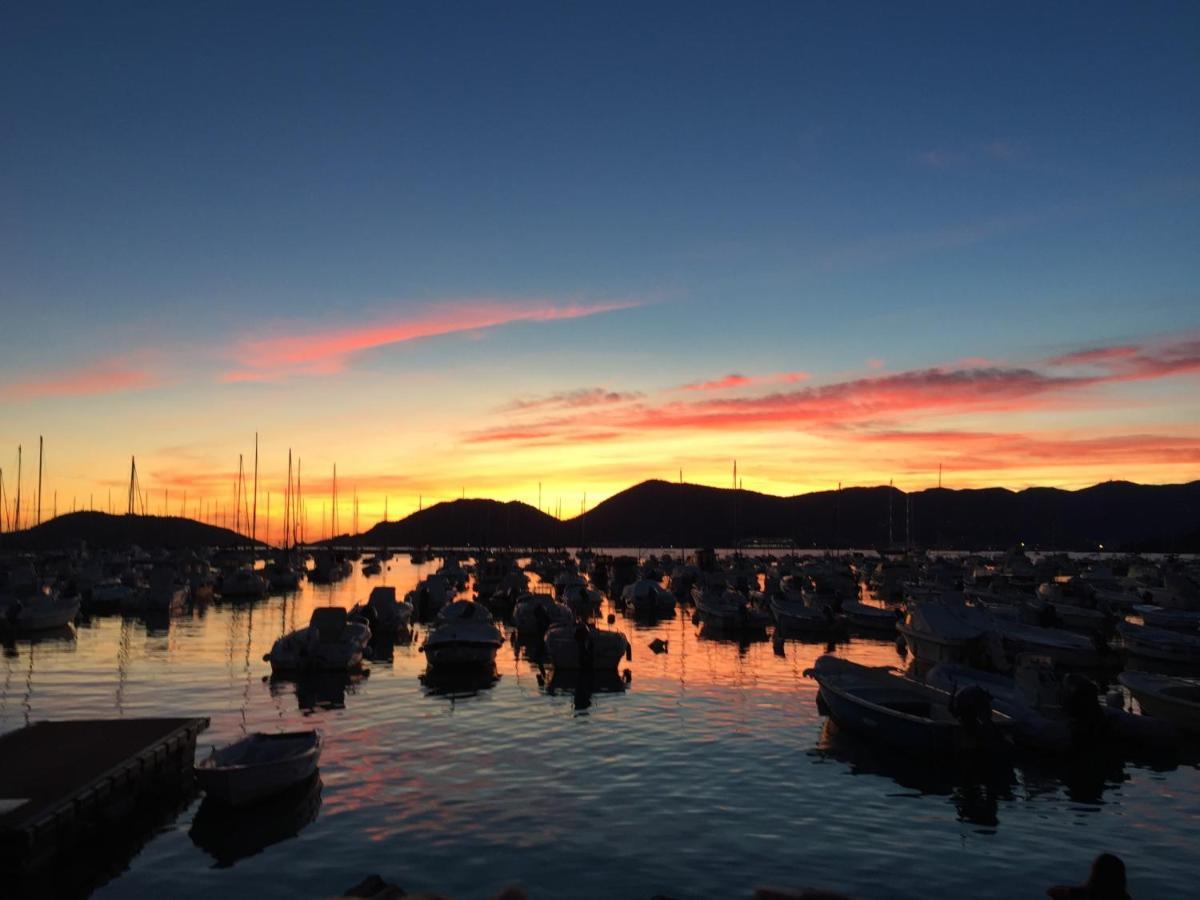 Il Frantoio Di Olimpia Hotel Lerici Ngoại thất bức ảnh